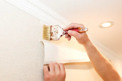 Pose de papier peint à la Neuve-Lyre — revêtements muraux et toiles de verre